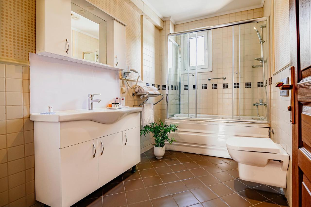 Fatma Sultan Hotel Istanbul Bagian luar foto