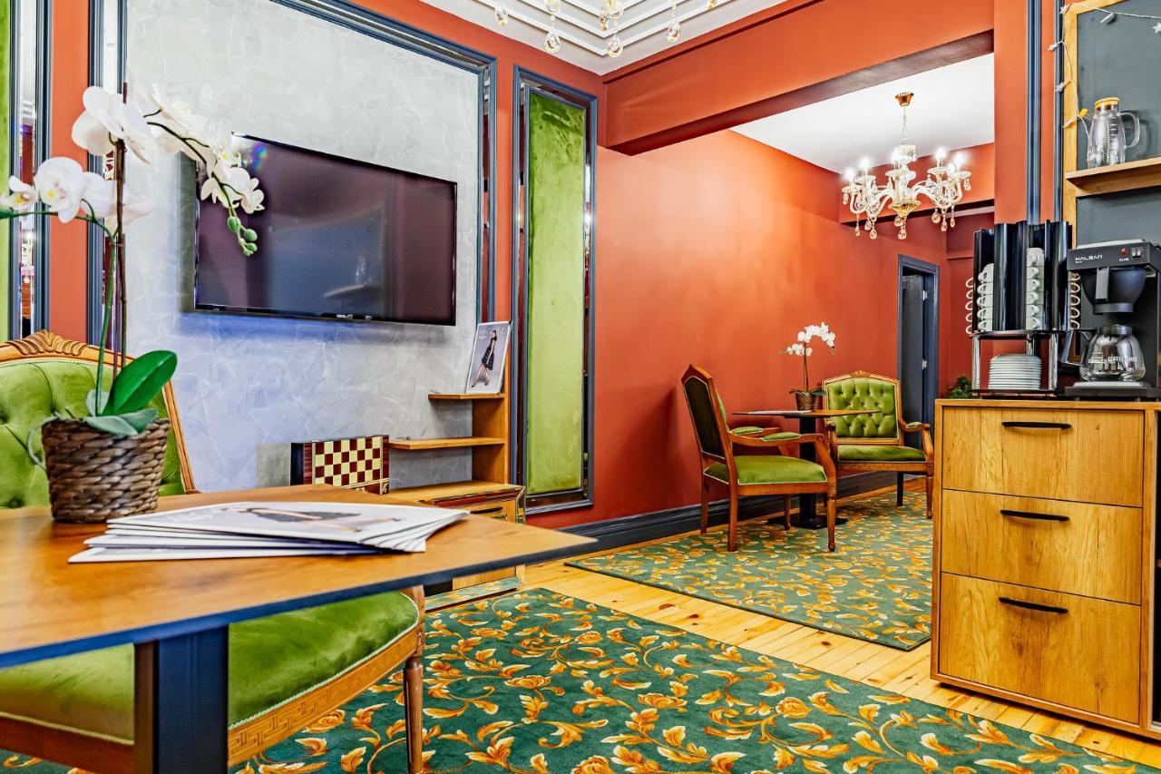 Fatma Sultan Hotel Istanbul Bagian luar foto